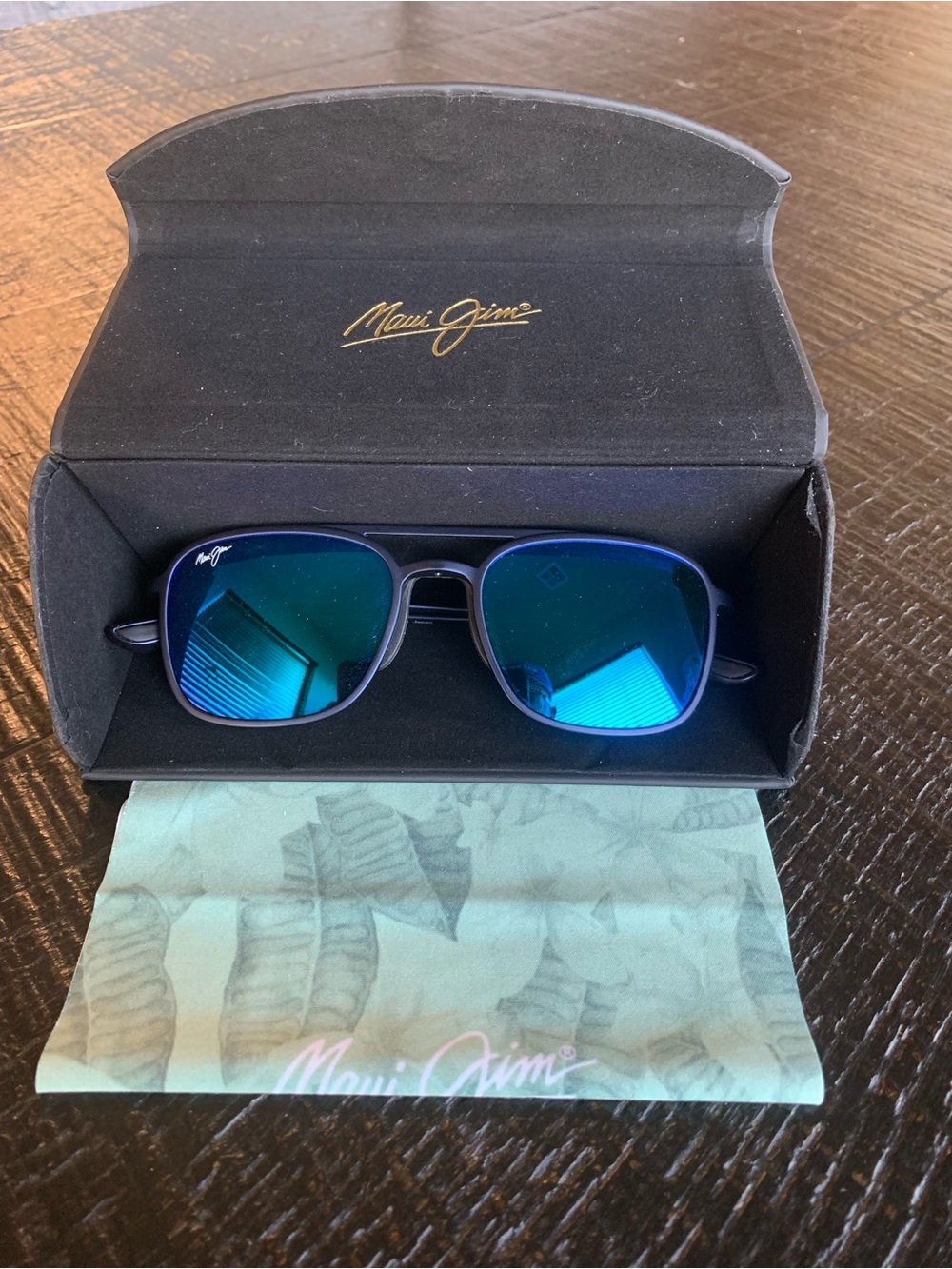 Maui Jim Following Seas MJ 555-17M Polarized